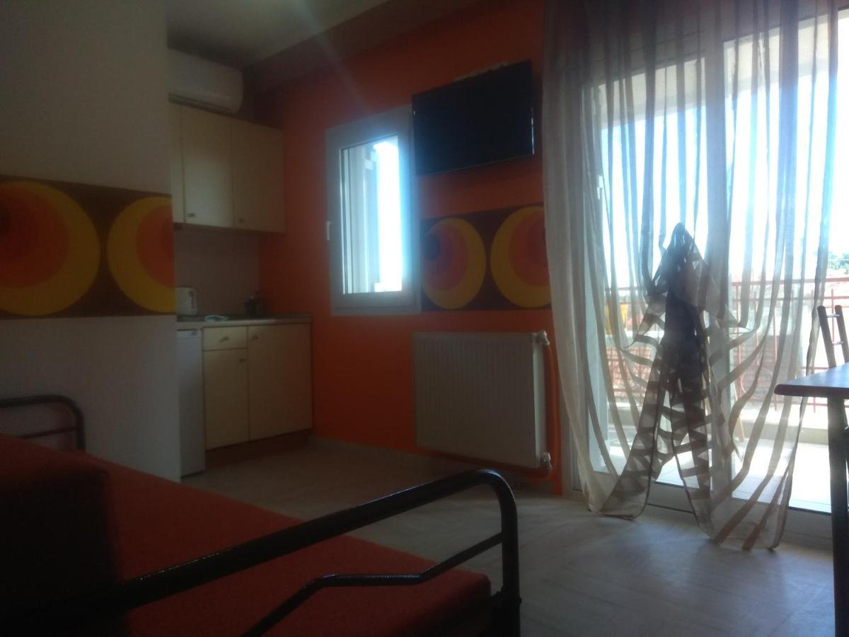 Villa Agnanti Apts And Suites Agio Pnevma エクステリア 写真