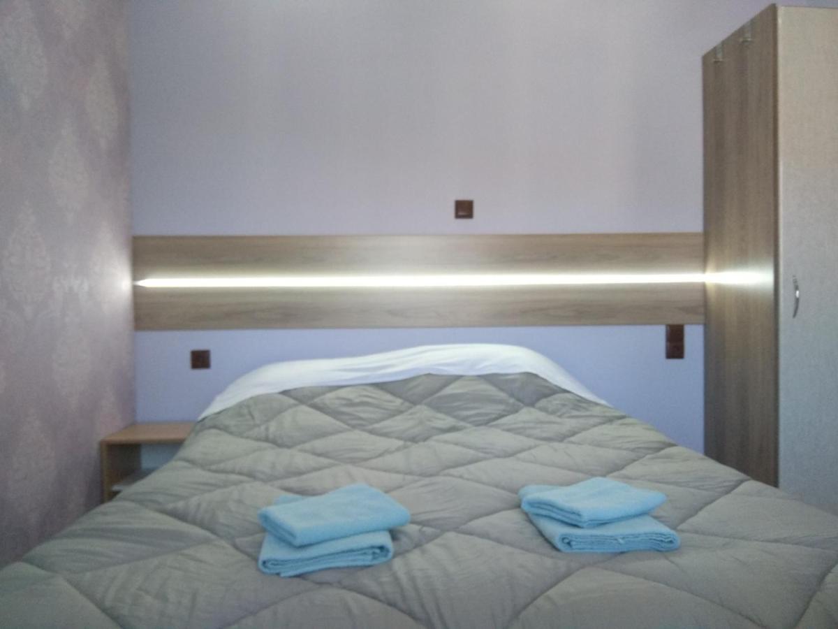Villa Agnanti Apts And Suites Agio Pnevma エクステリア 写真