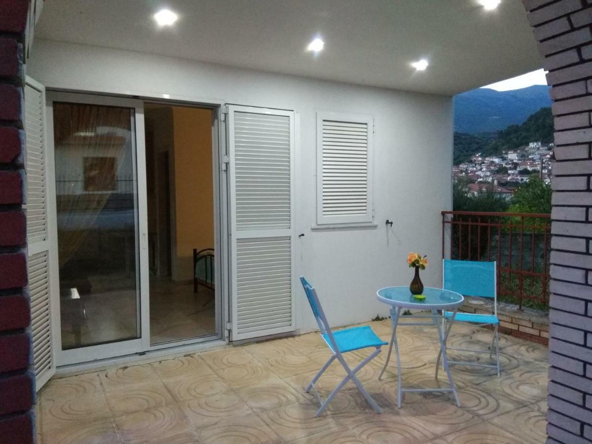 Villa Agnanti Apts And Suites Agio Pnevma エクステリア 写真